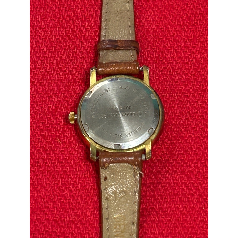 Guess Inc 1988 Womens Watch Gold Tone Hong Kong Made New Battery - Picture 15 of 16